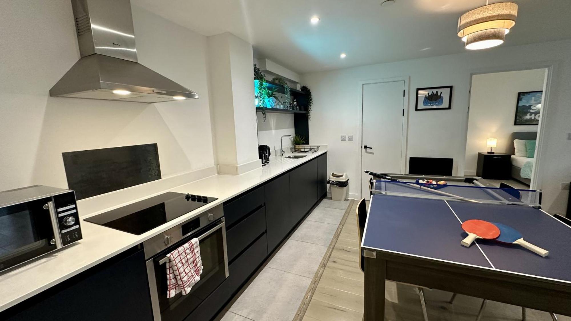 Lux Livin' Apartments - Luxury 2 Bed Apartment With Sky Garden Manchester Buitenkant foto