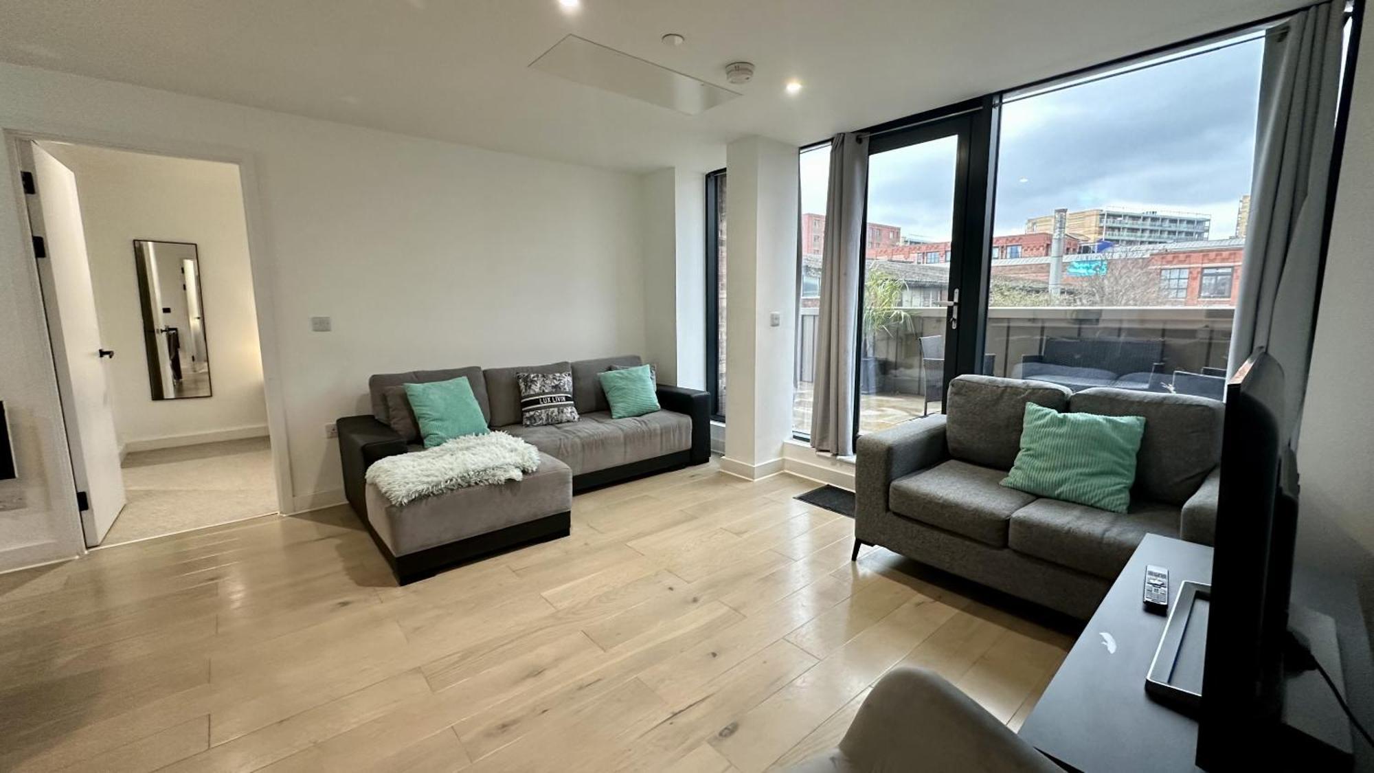 Lux Livin' Apartments - Luxury 2 Bed Apartment With Sky Garden Manchester Buitenkant foto
