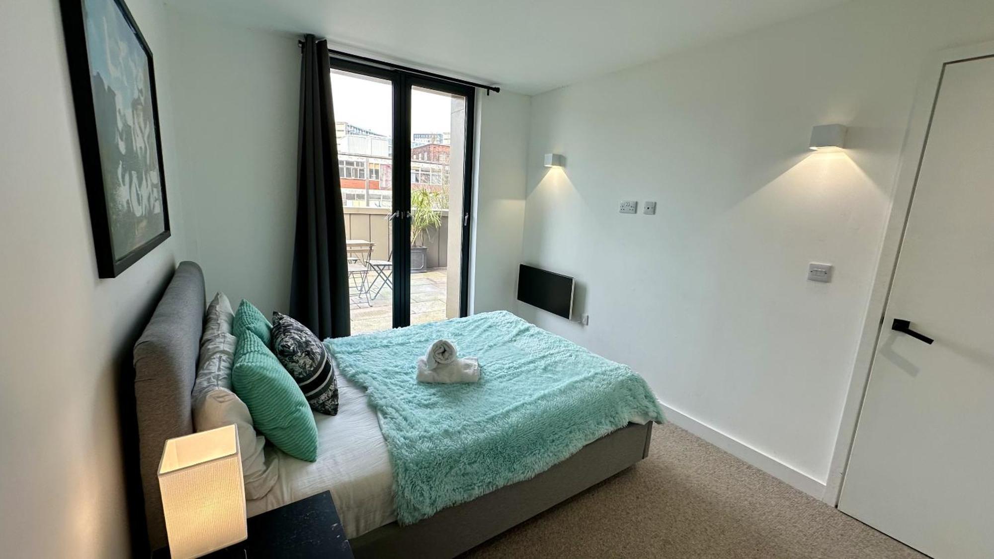 Lux Livin' Apartments - Luxury 2 Bed Apartment With Sky Garden Manchester Buitenkant foto