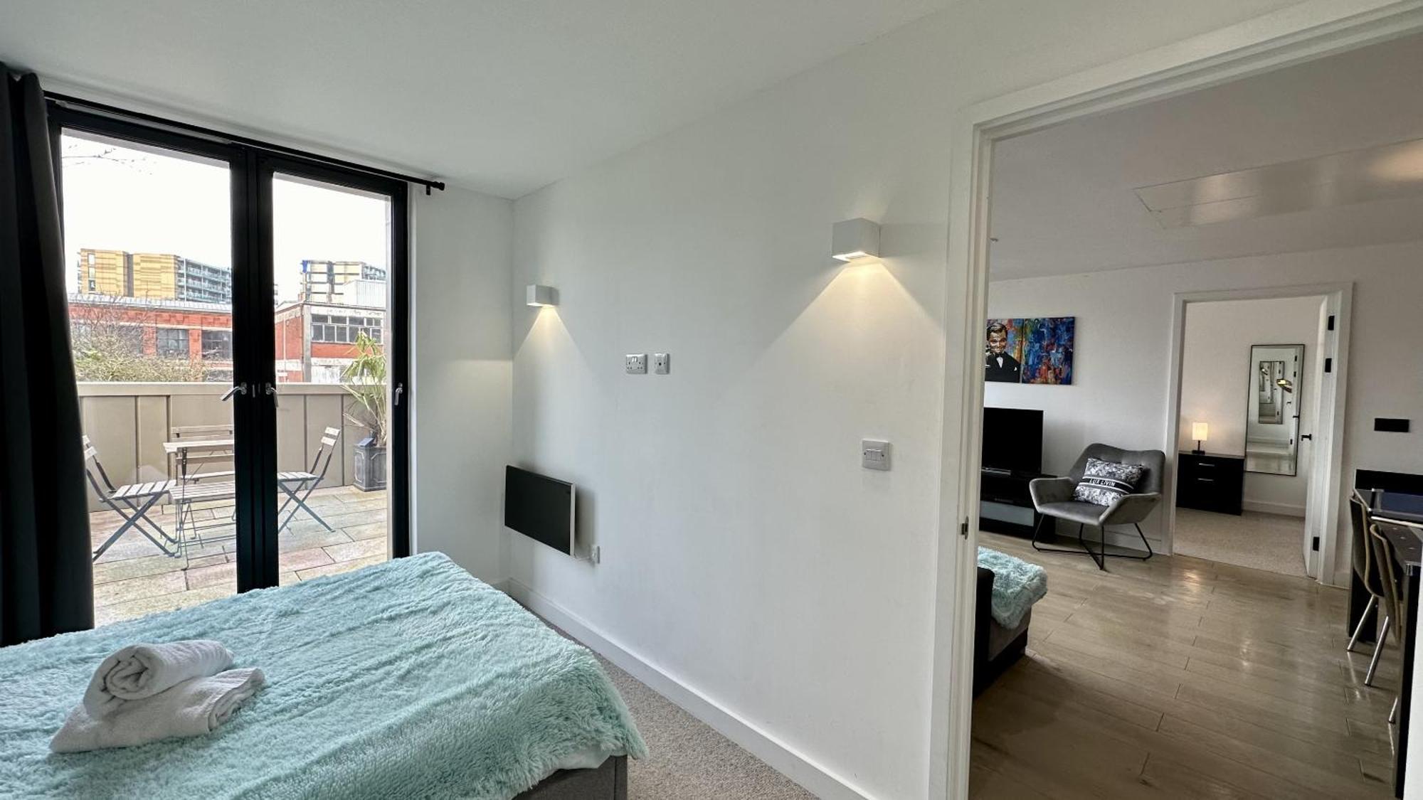 Lux Livin' Apartments - Luxury 2 Bed Apartment With Sky Garden Manchester Buitenkant foto