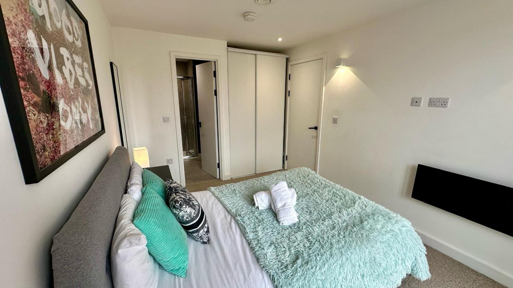 Lux Livin' Apartments - Luxury 2 Bed Apartment With Sky Garden Manchester Buitenkant foto