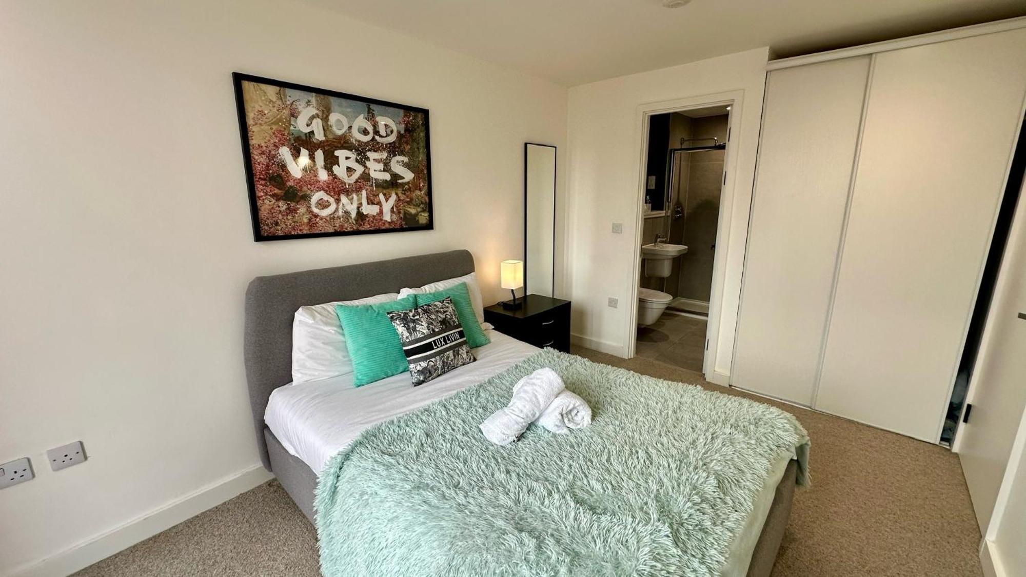 Lux Livin' Apartments - Luxury 2 Bed Apartment With Sky Garden Manchester Buitenkant foto