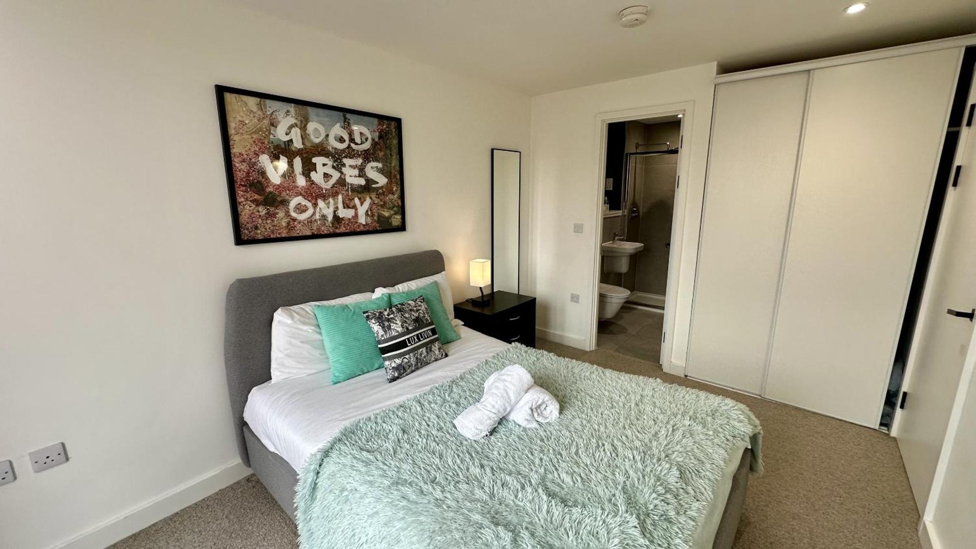 Lux Livin' Apartments - Luxury 2 Bed Apartment With Sky Garden Manchester Buitenkant foto