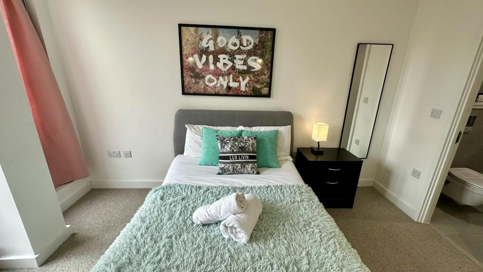 Lux Livin' Apartments - Luxury 2 Bed Apartment With Sky Garden Manchester Buitenkant foto