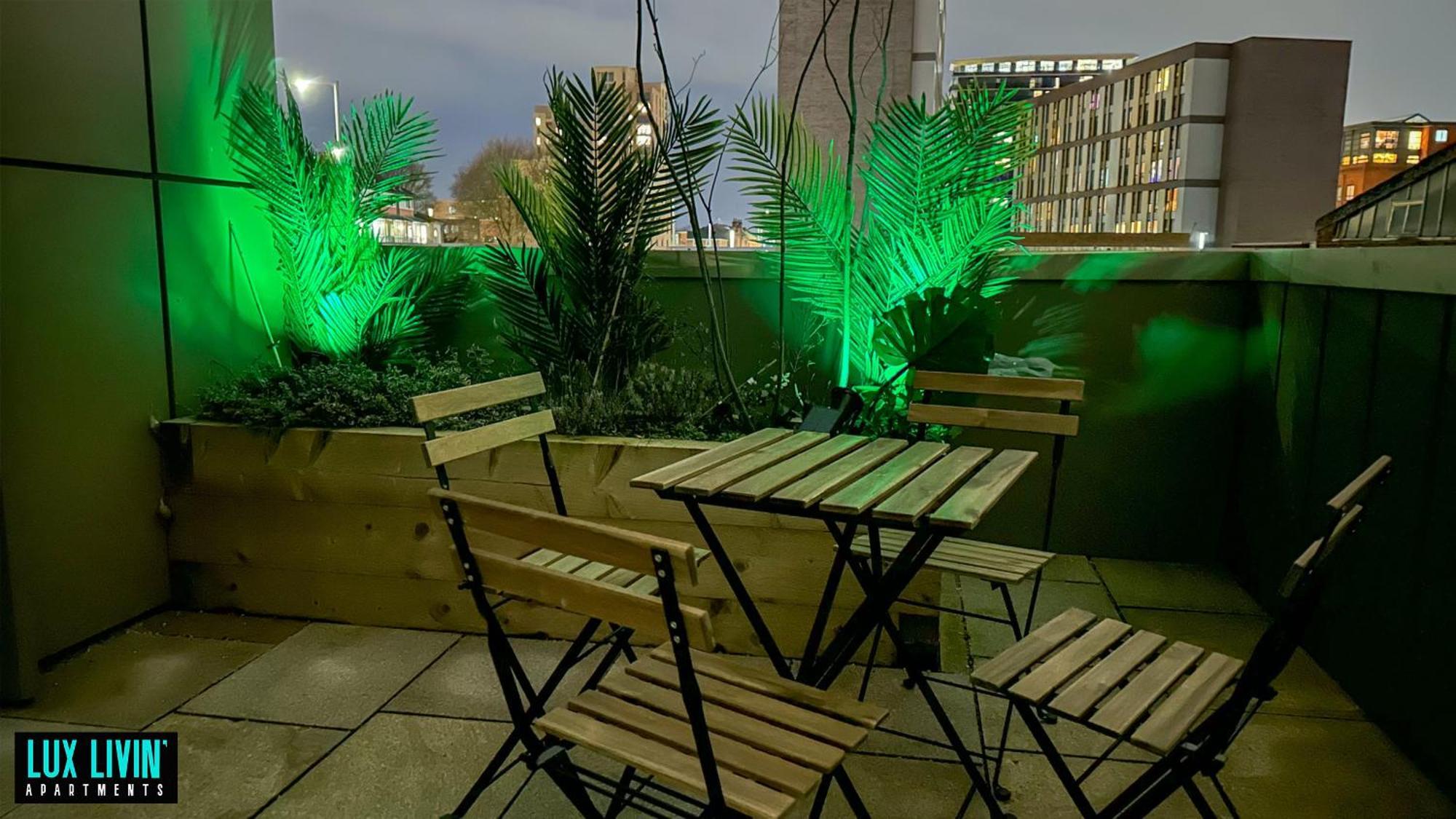 Lux Livin' Apartments - Luxury 2 Bed Apartment With Sky Garden Manchester Kamer foto